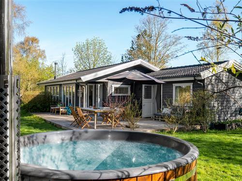 Sommerhus - 8 personer -  - Strandgårdsvej - Havnsø - 4591 - Føllenslev