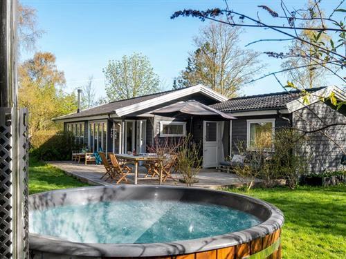 Holiday home - 8 persons -  - Strandgårdsvej - Havnsø - 4591 - Føllenslev