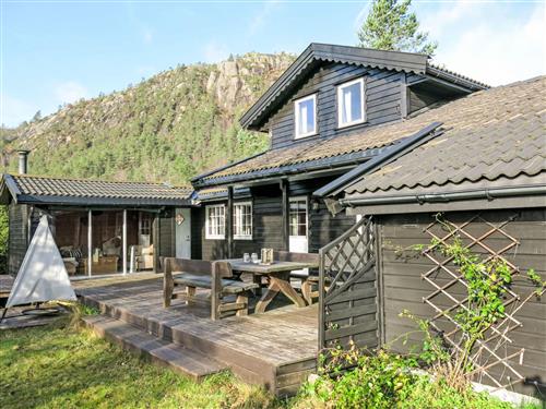 Sommerhus - 6 personer -  - Eikerapen - 4540