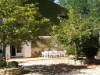 Image 3 - Outside