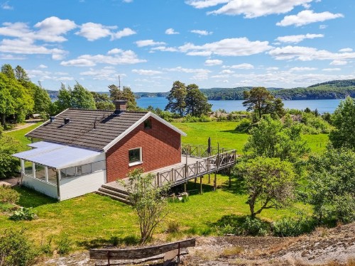 Sommerhus - 5 personer -  - Sköllungen - 451 91 - Brastad