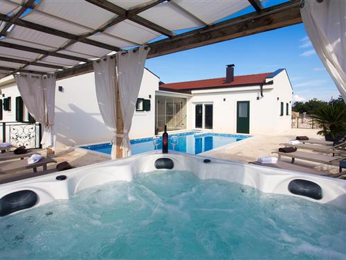 Fritidshus - 10 personer -  - Fra Josipa Olujica - Makarska-Lovrec - 21257 - Lovrec