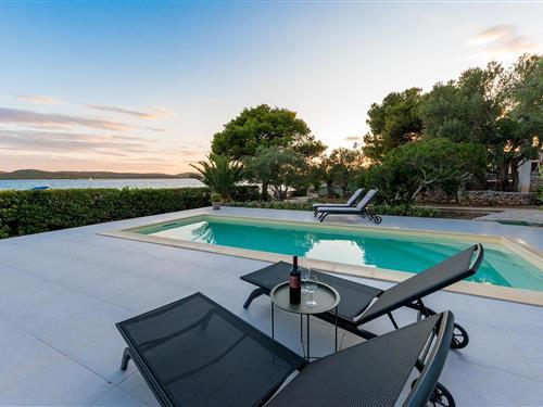Holiday apartment - 4 persons -  - Punta - Sibenik-Pirovac - 22213 - Pirovac