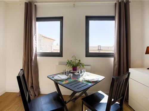 Holiday apartment - 2 persons -  - rue Alsace Lorraine - Ile D'oléron Bord De Mer - 17480 - Le Château-D'oléron