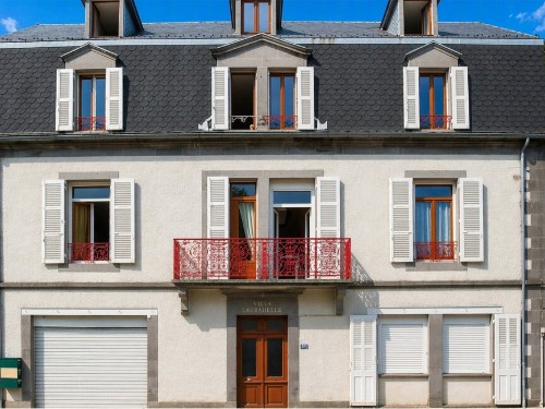 Holiday apartment - 4 persons -  - Villa Lauradelle, Avenue Agis - 63150 - La Bourboule