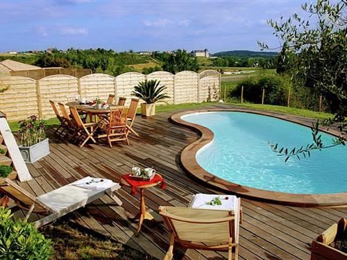 Holiday home - 8 persons -  - 16210 - Chalais
