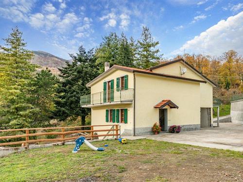 Sommerhus - 9 personer -  - Localita' Corbelletta - 19028 - Codivara
