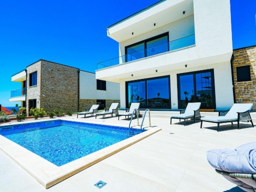 Holiday home - 8 persons -  - 22202 - Primošten