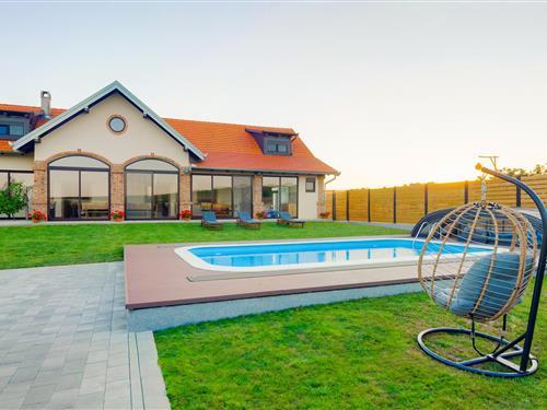 Sommerhus - 10 personer -  - Stefanska - Osijek-Karanac - 31315 - Karanac