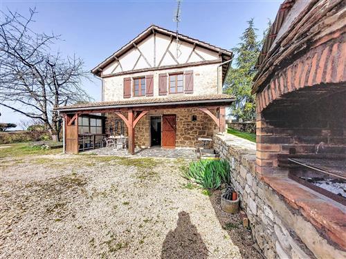 Sommerhus - 4 personer -  - Queyssac-Les-Vignes - 19120