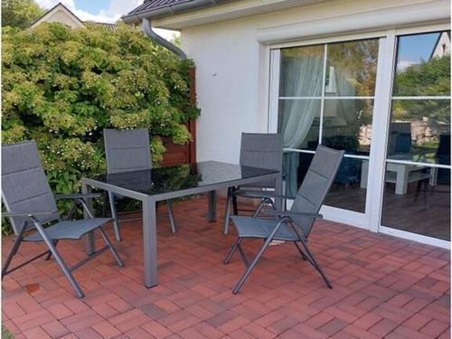 Ferienwohnung - 3 Personen -  - 18573 - Dreschvitz