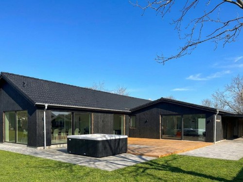 Sommerhus - 14 personer -  - Strandskadevej - Fjellerup - 8585 - Glesborg