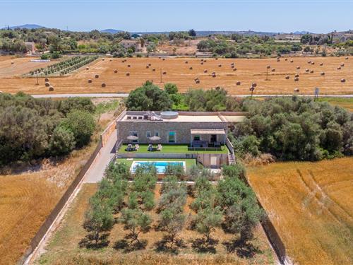 Holiday home - 6 persons -  - Polígon 1, Parcel·la - 07519 - Maria De La Salut