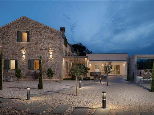 Sommerhus - 12 personer -  - Ulica otockih dragovoljaca - 23275 - Ugljan