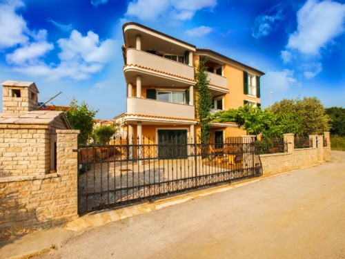 Holiday apartment - 4 persons -  - 52203 - Medulin