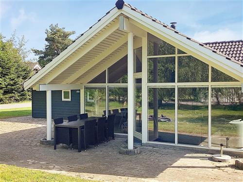 Holiday Home/Apartment - 10 persons -  - Bæverstien - Marielyst - 4873 - Væggerløse