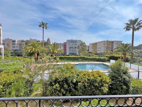 Holiday Home/Apartment - 5 persons -  - 9 avenue Georges Pompidou - 83120 - Sainte-Maxime