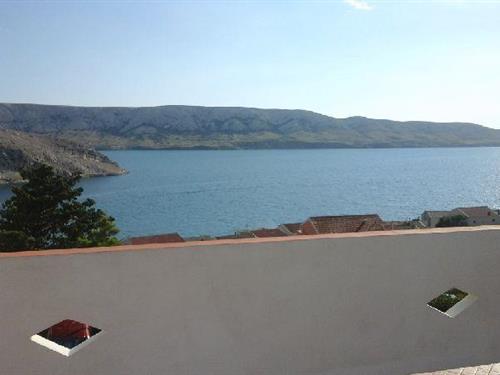 Holiday Home/Apartment - 4 persons -  - 51000 - Metajna