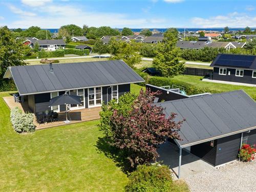 Holiday home - 6 persons -  - Strandparken - Hasmark - 5450 - Otterup