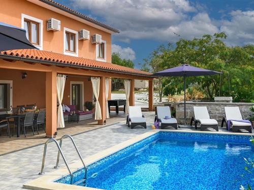 Holiday home - 10 persons -  - Mate Balote - Krnica-Rakalj - 52100 - Pula