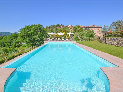 Holiday home - 19 persons -  - Loc.Usciano - 52100 - Arezzo