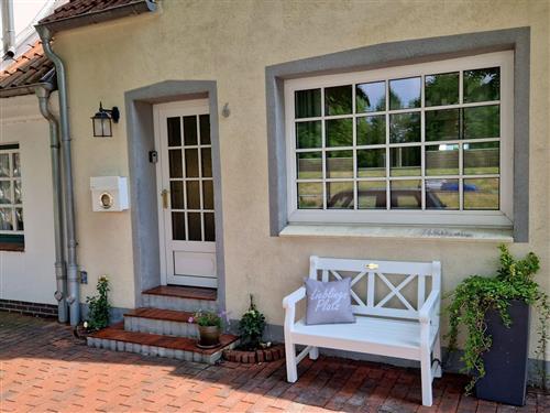 Holiday home - 3 persons -  - Am Hafen - 25832 - Tönning