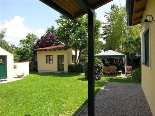 Holiday Home/Apartment - 6 persons -  - Cortigasse - 1220 - Bezirk 22-Donaustadt
