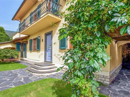 Holiday home - 7 persons -  - Via Santa Rita da Cascia - 55051 - Camaiore