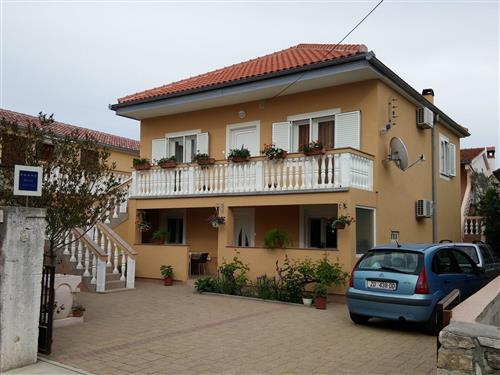 Ferielejlighed - 5 personer -  - Zvonimirova - 23232 - Nin