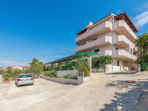 Holiday apartment - 4 persons -  - Kaštil - 21223 - Okrug Gornji