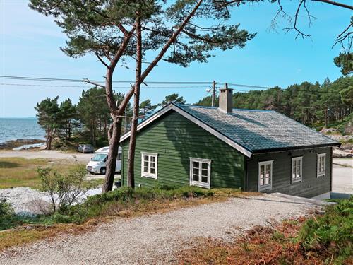 Sommerhus - 4 personer -  - Leirvik - 6953