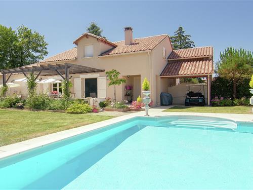 Villa - 8 personer -  - 16220 - Ecuras-Rouzède