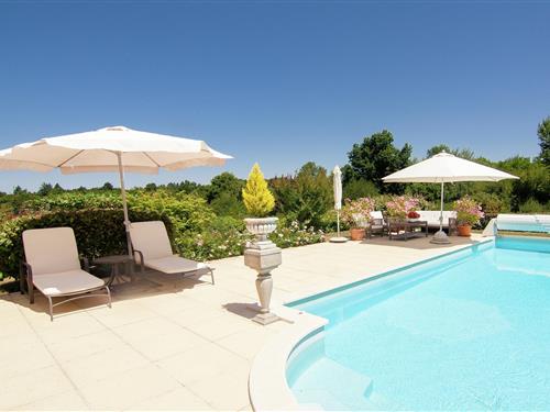 Villa - 8 persons -  - 16220 - Ecuras-Rouzède