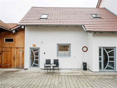 Ferienhaus - 3 Personen -  - Petersberger Straße - 93109 - Wiesent