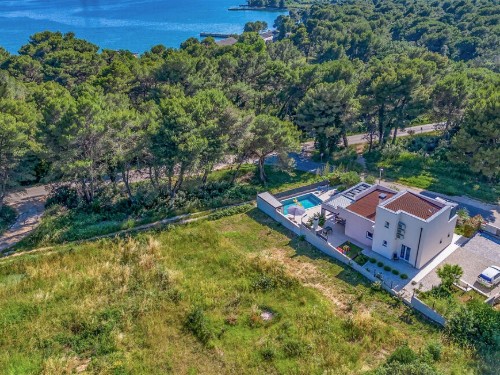 Holiday home - 7 persons -  - Samagher - 52100 - Pula