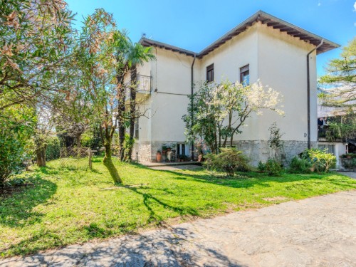 Holiday apartment - 3 persons -  - 22014 - Dongo