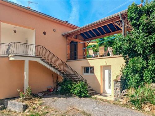 Holiday home - 6 persons -  - Rue Sainte-Catherine - 04250 - Bellaffaire