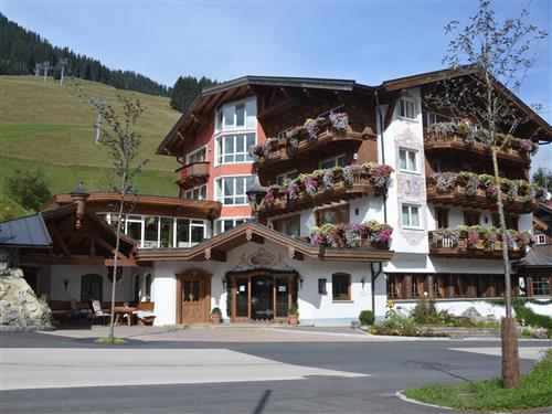 Holiday Home/Apartment - 6 persons -  - Walserstrasse - 6993 - Mittelberg