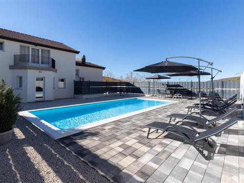 Sommerhus - 9 personer -  - Ulica dr. Ante Starcevica - Makarska-Lovrec - 21256 - Imotski