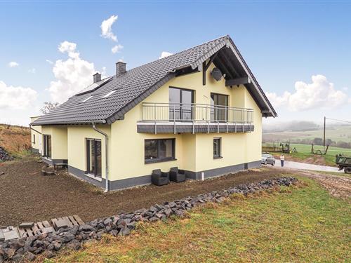 Ferienhaus - 3 Personen -  - Weiherstraße - Vulkan Eifel/Nürburgring - 53539 - Kelberg Rothenbach