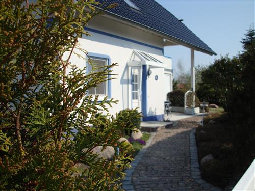 Holiday Home/Apartment - 3 persons -  - Zur Wische - 18556 - Dranske-Lancken