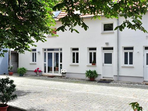 Holiday Home/Apartment - 4 persons -  - Bahnhofstr. - 67256 - Weisenheim Am Sand