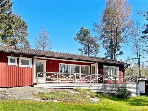 Holiday Home/Apartment - 6 persons -  - Skogsharevägen - 13972 - Djurhamn