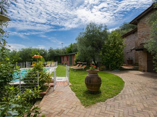 Holiday home - 8 persons -  - 51018 - Montecatini Terme