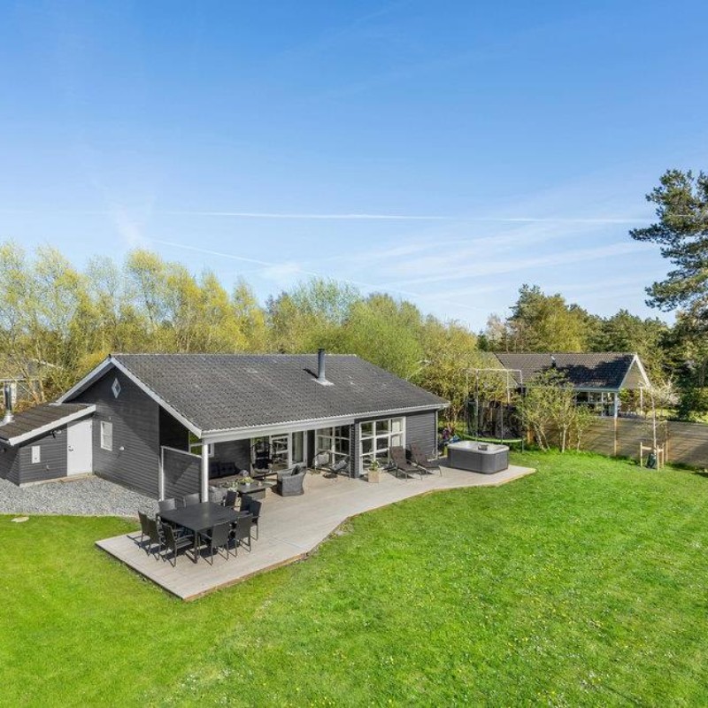 Sommerhus - 10 personer -  - Musestien - Marielyst - 4873 - Væggerløse