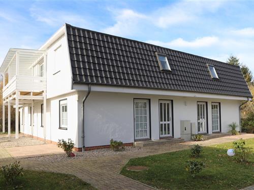 Holiday apartment - 5 persons -  - Berger Straße - 18581 - Putbus