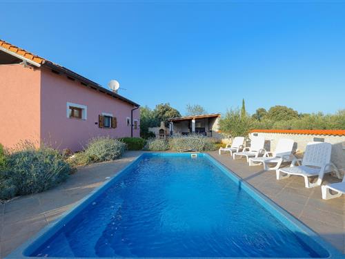 Holiday home - 6 persons -  - Svetog Mihovila - 52204 - Liznjan