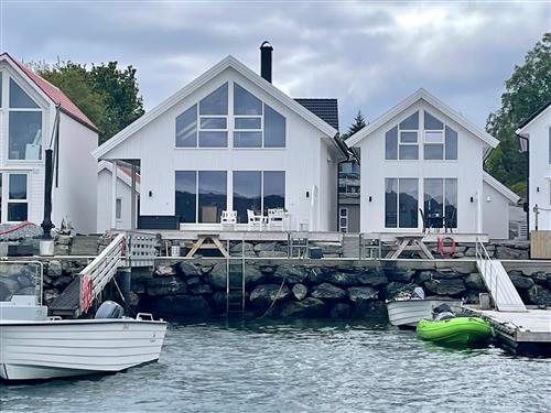 Feriehus / leilighet - 6 personer -  - Huglaneset - 5413 - Huglo