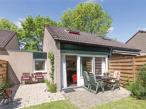 Holiday home - 6 persons -  - Hoogerwerfsweg ´De Tong´ - 4311 NP - Bruinisse