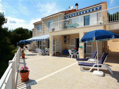 Holiday Home/Apartment - 8 persons -  - Sumartin - 21426 - Sumartin